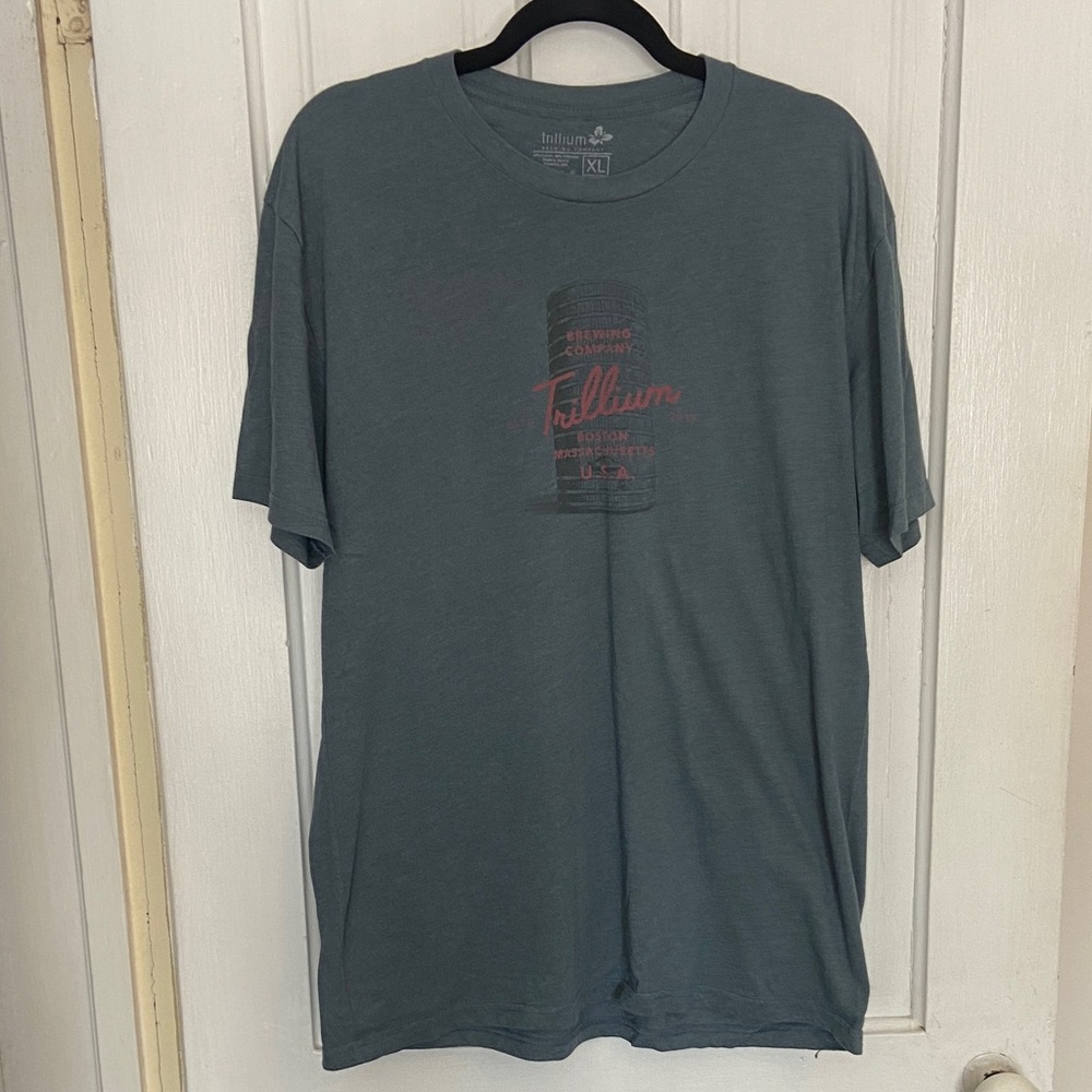 Trillium Teal Graphic Tee